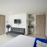 Apartamento Con Balcon Y Parqueadero 810