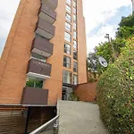 Apartamento Con Balcon Y Parqueadero 810