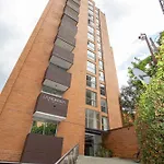 Apartaestudio Amplio Con Terraza Y Parking 102