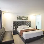 Apartaestudio Amplio Con Terraza Y Parking 102