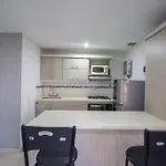 Avenida El Poblado Con Garage Y Lavanderia 506