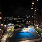 Hermoso Apto En Poblado Con Piscina