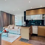 Amazing Luxury 1 Bedroom Gym & Pool Provenza 704