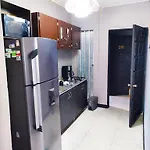 5 Bedrooms Apartment With Jacuzzi At Lleras Park
