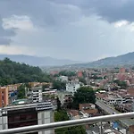 Luxury Apartamento En Conquistadores 201