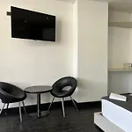 Hotel 47 Medellin Street