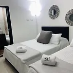 Apartamento Moderno En Laureles - Medellin