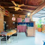 Habitaciones En Casa Ithaca En Floresta - Santa Lucia