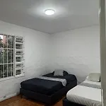 Casa De Huespedes Del Poblado Grupos Familiares O Corporativos