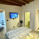 Lucia Metro House