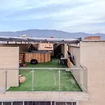 Apartamento En Laureles Con Piscina Y Parquedero 802