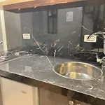 Apartamento Pequeno La 70 Estadio Laurles