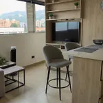 Stylish Apartment Close To Provenza By Hoost