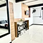 Malibu Loft Hotel