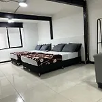 Malibu Loft Hotel