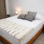 Zenia 70 Living & Suites