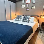 Manila Hotel Boutique