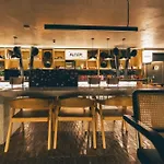 Heiss Hotel