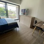 Apartamento Con Vista Y Aire Acondicionado Cerca A El Tesoro
