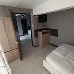 2 Suites Private Apartment At Poblado