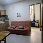 23 Comodo Apartamento Con Balcon En Laureles Estadio 2 Hab 2 Banos