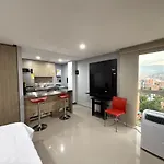Hermoso Apartamento, En El Poblado