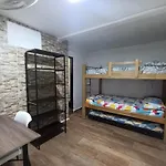 Apartament E1 Aire Acondicionado 100Mt2, 4 Habtaciones En La Mejor Zona, Laureles Estadio