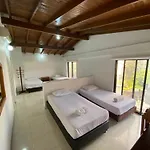 Hotel Laureles 70