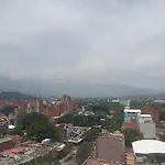 Laureles Deluxe Apartment In The Medellin Sky