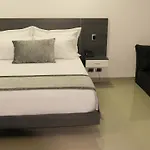 Calle 10 Express Hotel