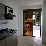 Apartamentos tranvia- Mall la central