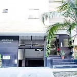 Apartahotel Acropolis