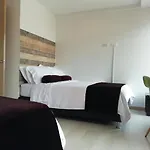 Apartasuite Laureles Cmc