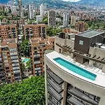 Comfortables suites en el Poblado Balsos