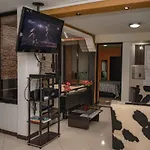 Calle 8 Suites