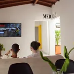 Apartamento remodelado en el mejor lugar del centro de Medellín. Home Aris 402