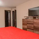 The 9\'S Apartahotel