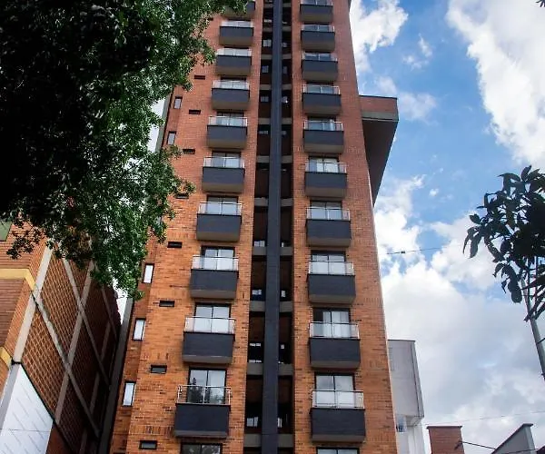 13 Trece Aparta Hotel