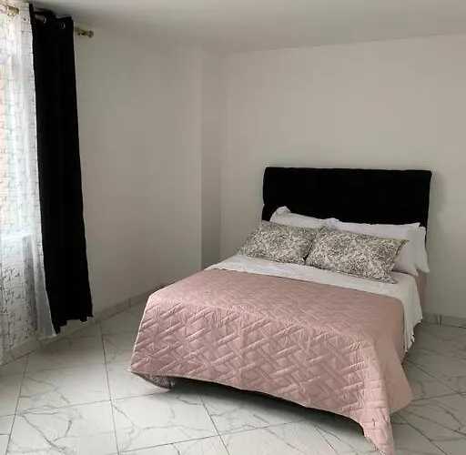 Apartamento Cerca A Plaza Mayor En Medellin