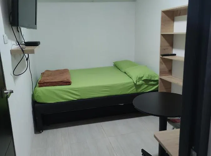 Habitacion Amoblada Sector Laureles-Estadio #1 Madrid