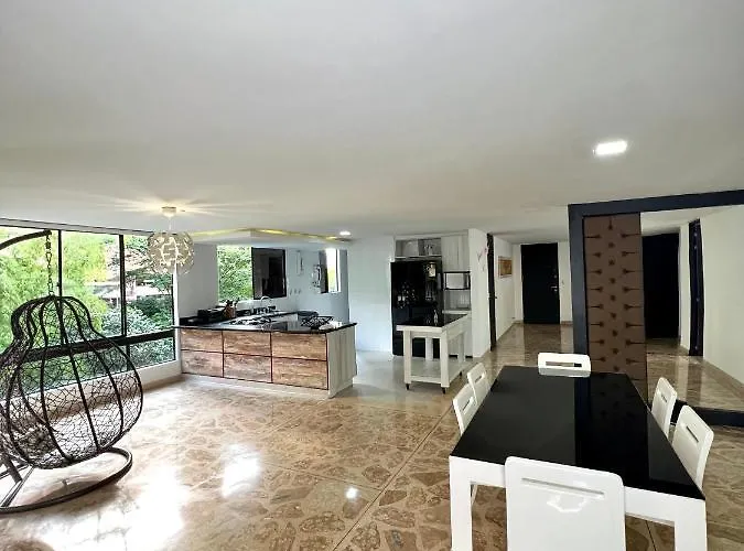 Apartamento Hermoso En El Mejor Barrio Medellin