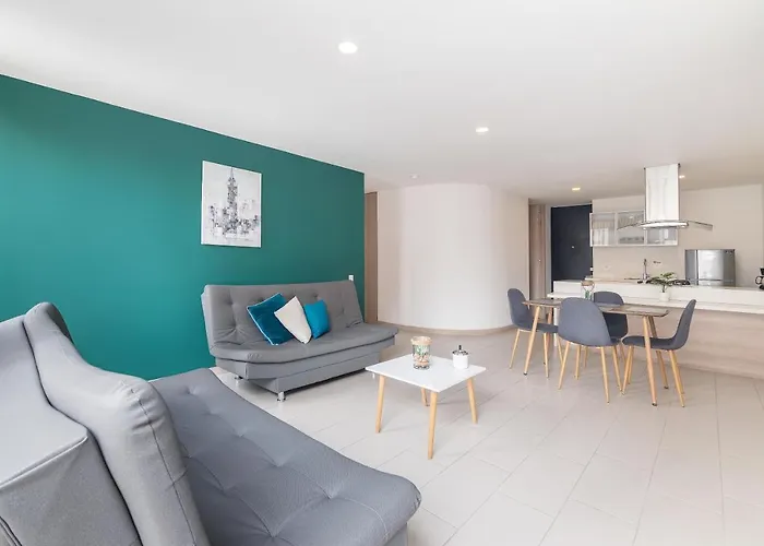 Moderno Y Amplio Apartamento En Laureles 8