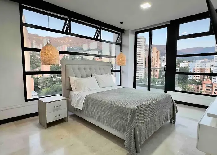2001 El Poblado! Charming Apartment