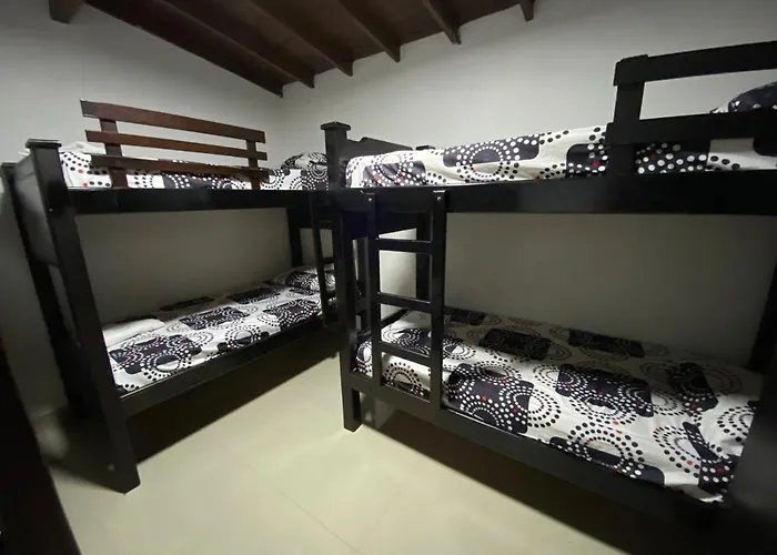 Amplio Apartamento Renovado 150M2 Para Familias, Grupos O Delegaciones Deportivas - Estadio Atanasio Girardot