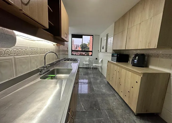 Apartamento Impresionante De 150 Metros Hasta Para 10 Personas Con Seguridad Privada 24Hr Laureles - Estadio