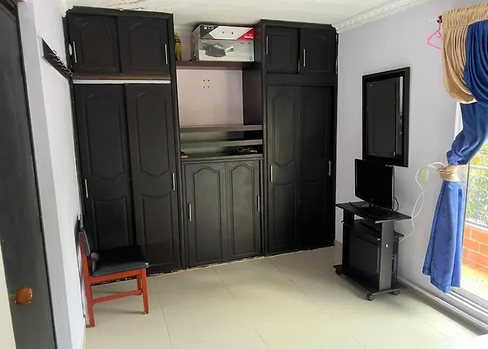 Casa De Lujo Muy Amplia Con Ubicacion Privilegiada