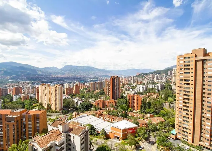 Poblado View Class Suite / Big Balcony