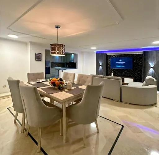 Luxury Penthouse Superb Location
