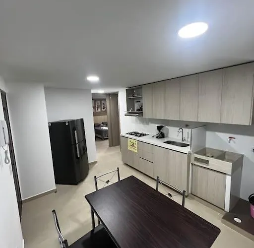 Exclusivo Apartamento Con Piscina Y Parqueadero 602