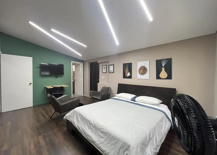 Hospedaje Cerca A Centro Comercial De Santafe A104 By Roots Rentals